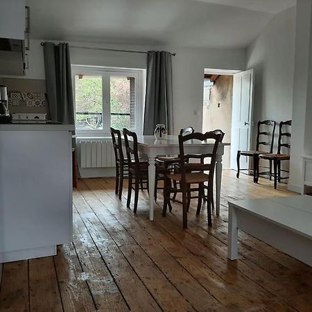 Gite Le Haut Des Maraichers Albigny Bagian luar foto