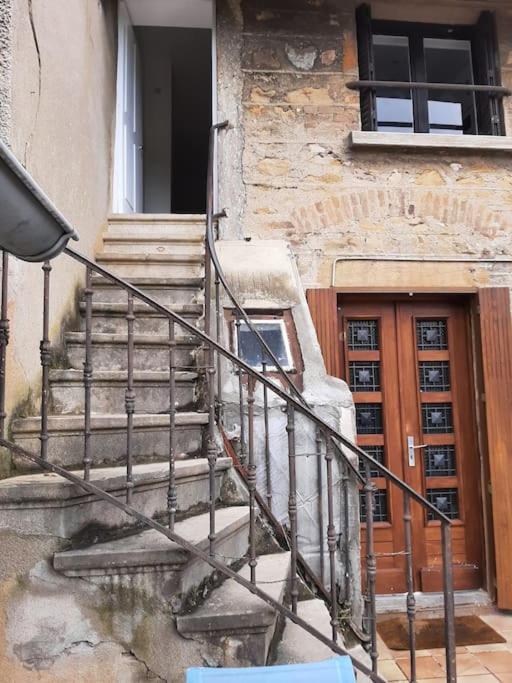 Gite Le Haut Des Maraichers Albigny Bagian luar foto